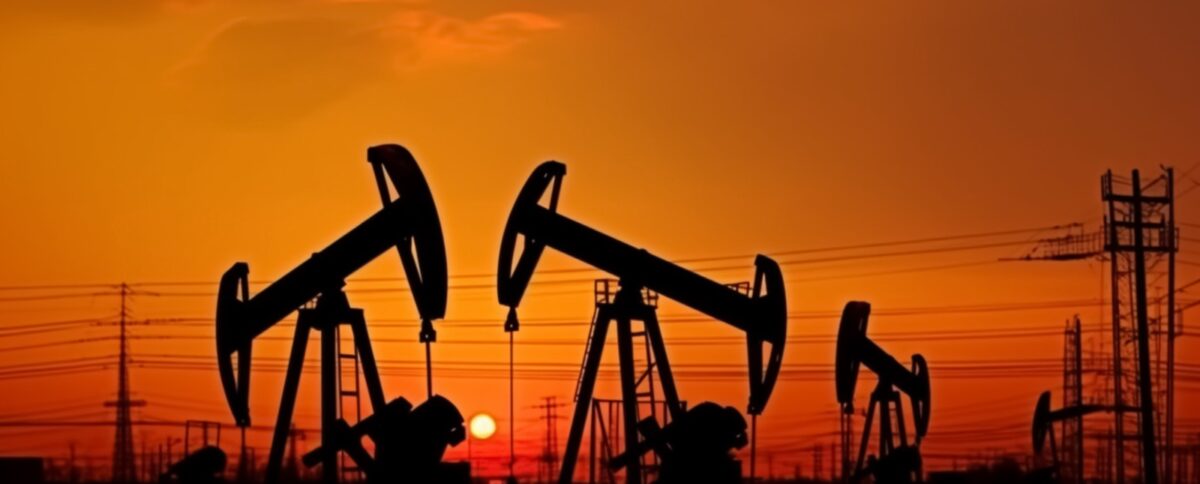 كيف تؤثر أسعار النفط على قطاع البتروكيماويات في السوق السعودي؟