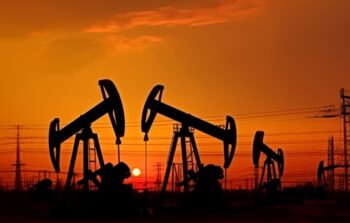كيف تؤثر أسعار النفط على قطاع البتروكيماويات في السوق السعودي؟